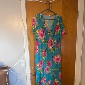 Floral Dress!    Perfect for a cruise